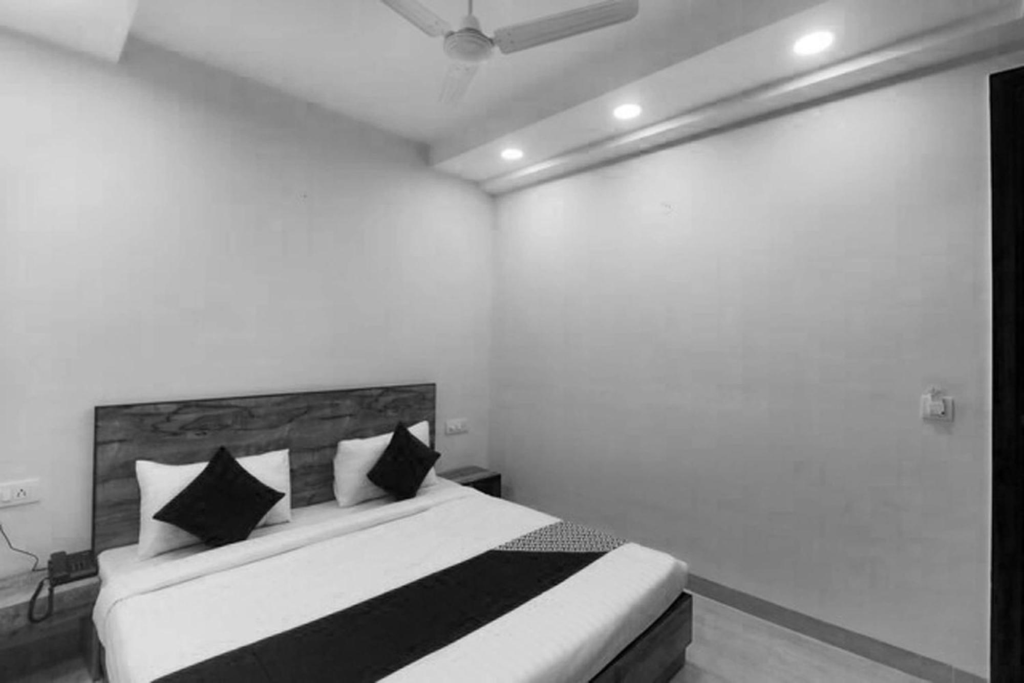 Super Hotel O Comfort Residency Near Artemis Hospital Gurgaon Exterior photo