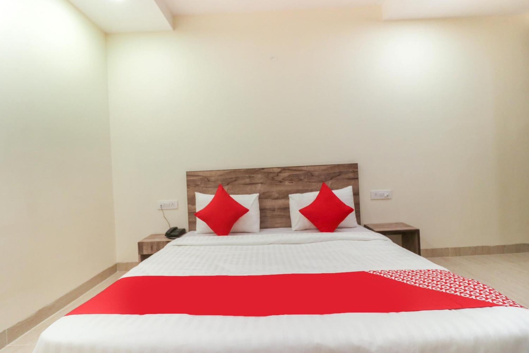 Super Hotel O Comfort Residency Near Artemis Hospital Gurgaon Exterior photo