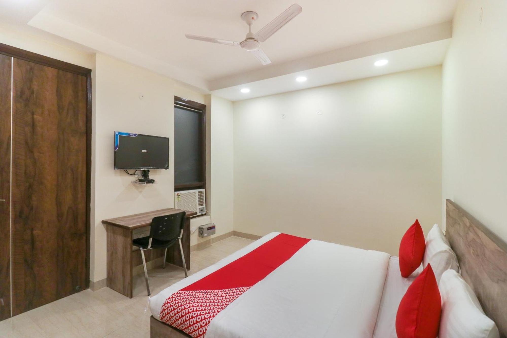 Super Hotel O Comfort Residency Near Artemis Hospital Gurgaon Exterior photo